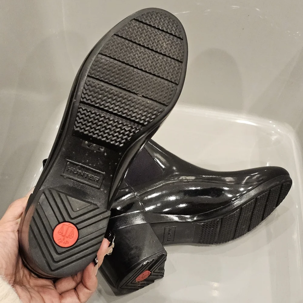 [NEW] HUNTER Black Glossy classic ankle rainboot NWOT